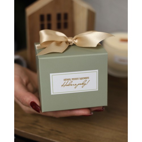 Новорічна соєва свічка з особливим написом. VELVET VANILLA. ТM TEPLO всередині Новорічна соєва свічка з особливим написом. VELVET VANILLA. ТM TEPLO всередині